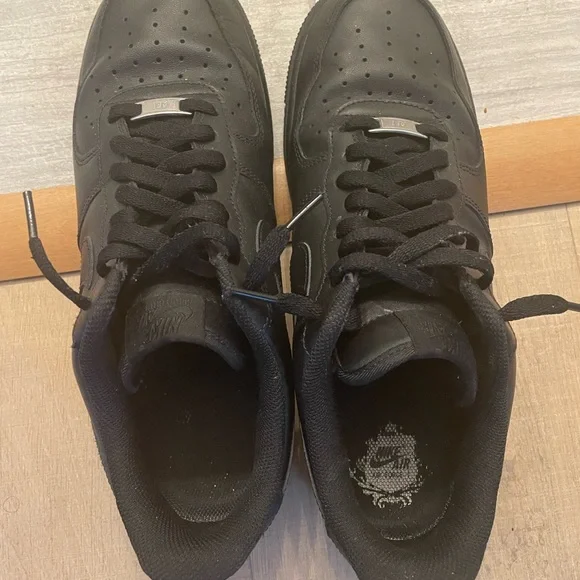 All black nike Air Force 1 - Picture 5 of 6